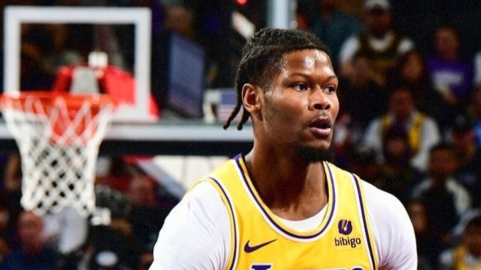 雷迪什拥有, 持着十足的 雷迪什拥有, 持着十足的