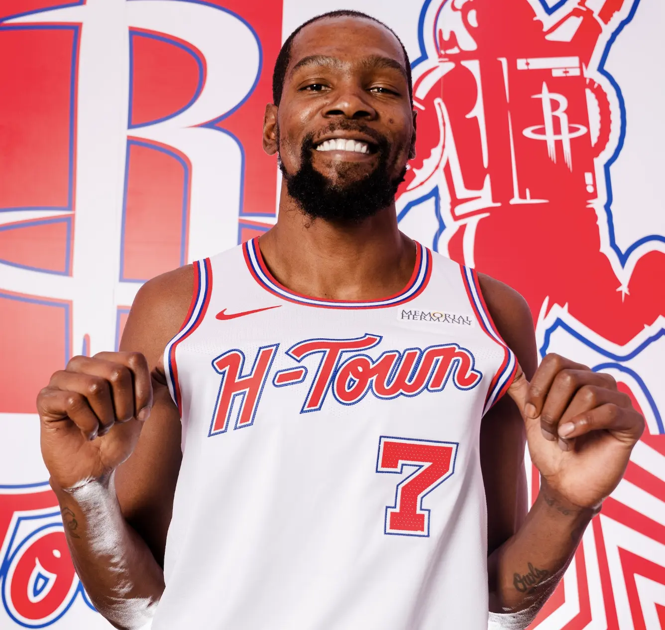 成绩似乎并, 季前赛展统