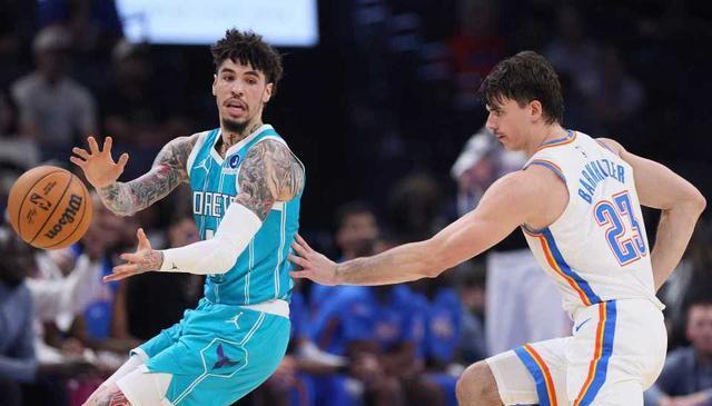 双方在, 记三分